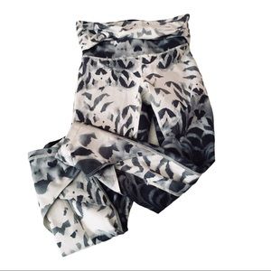 Lululemon wunder under* SE dance